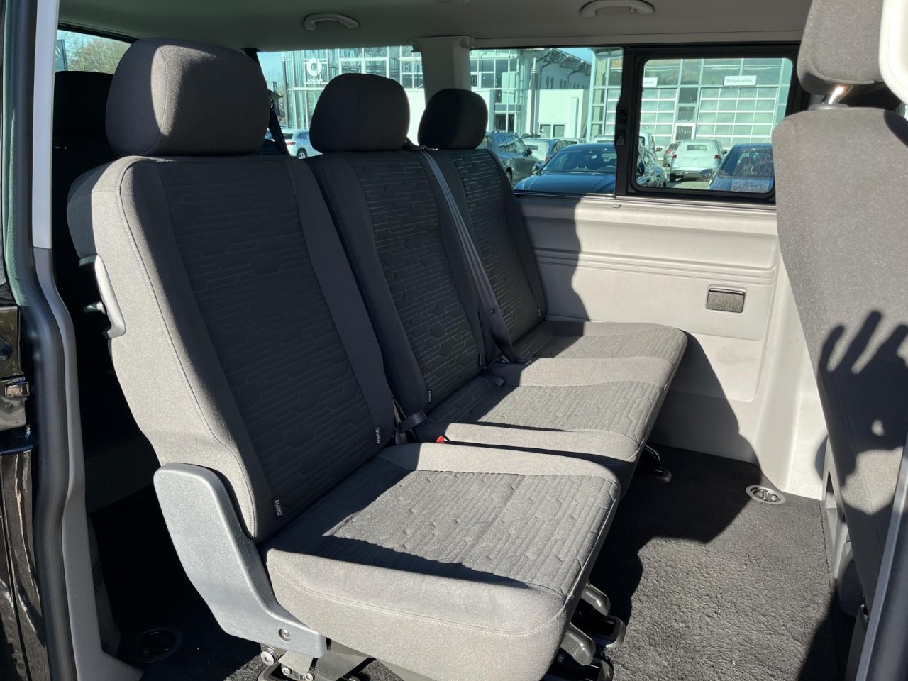 Caravelle T6.1 Comfortline 2.0 TDI DSG (LED+Navi+Sitzhzg.)
