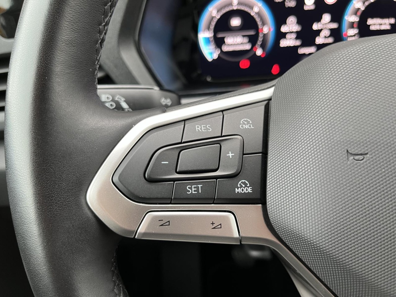 Caddy Kombi 2,0 TDI (Klima+Sitzhzg.+RearView)