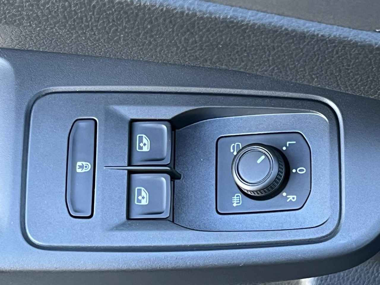 Caddy Basis 2,0 TDI (Sitzhzg.+Klima+RearView)