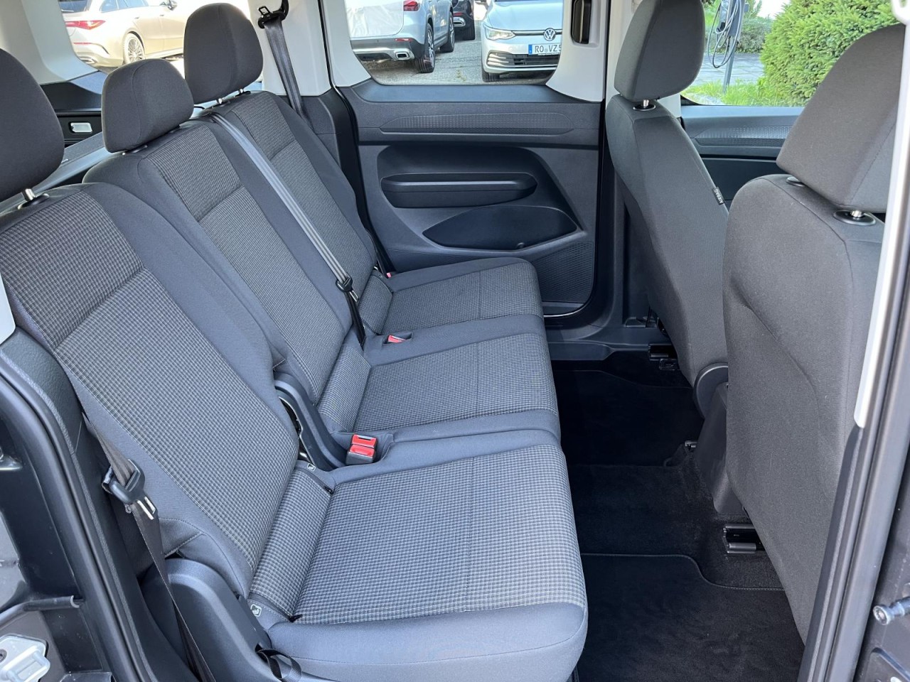 Caddy Basis 2,0 TDI (Sitzhzg.+Klima+RearView)