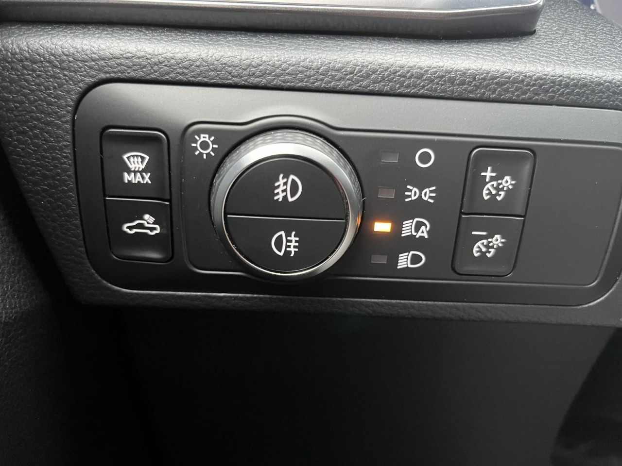 Amarok T1 Double Cab Style 3,0 TDI DSG Allrad V6 (AHK+RearView)