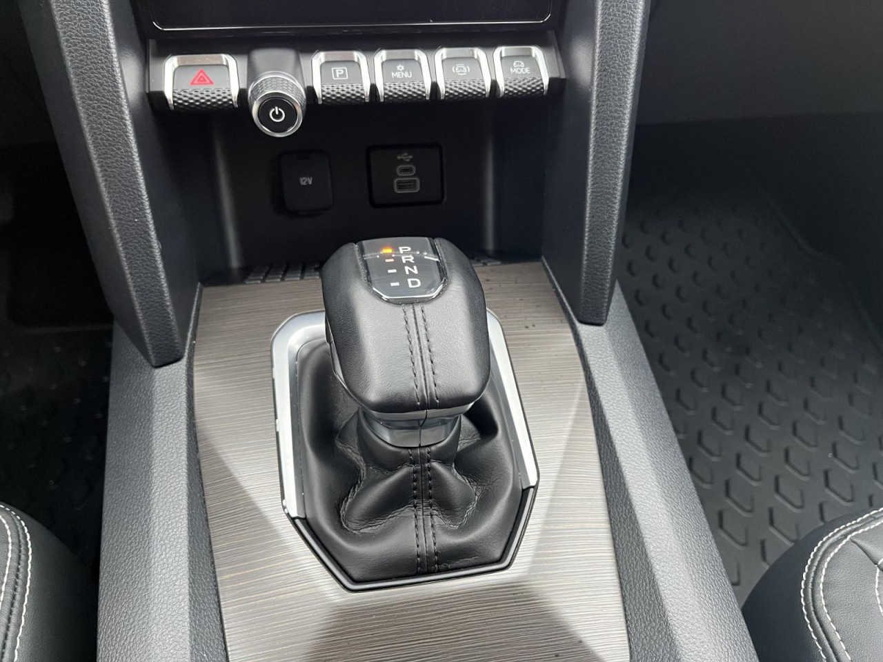 Amarok T1 Double Cab Style 3,0 TDI DSG Allrad V6 (AHK+RearView)