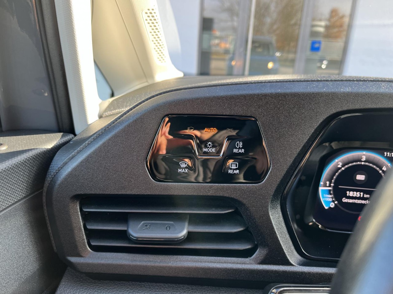 Caddy Basis 2,0 TDI (RearView+Sitzhzg.+Klima)