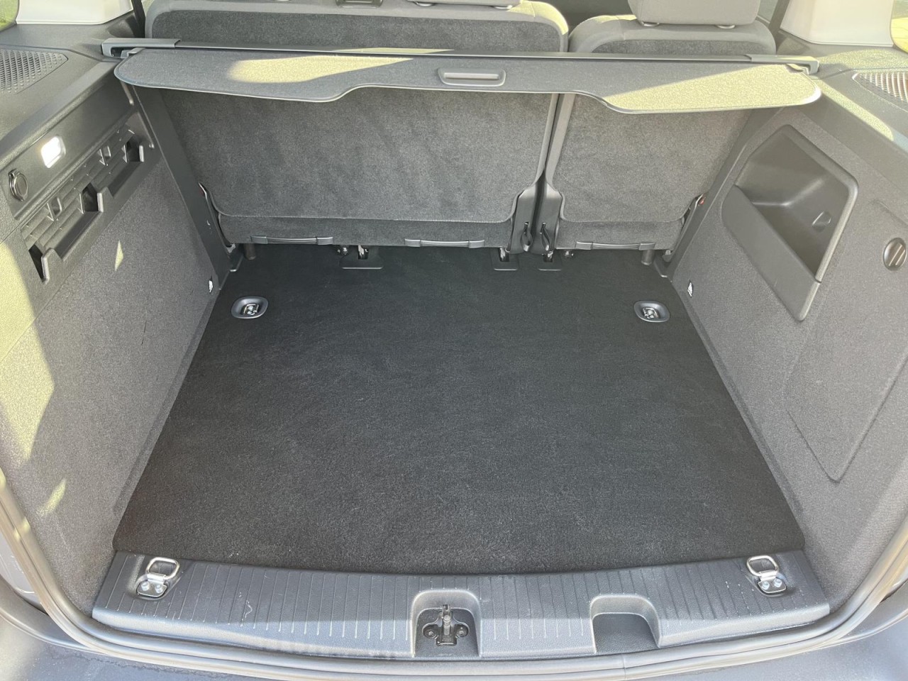 Caddy Basis 2,0 TDI (RearView+Sitzhzg.+Klima)