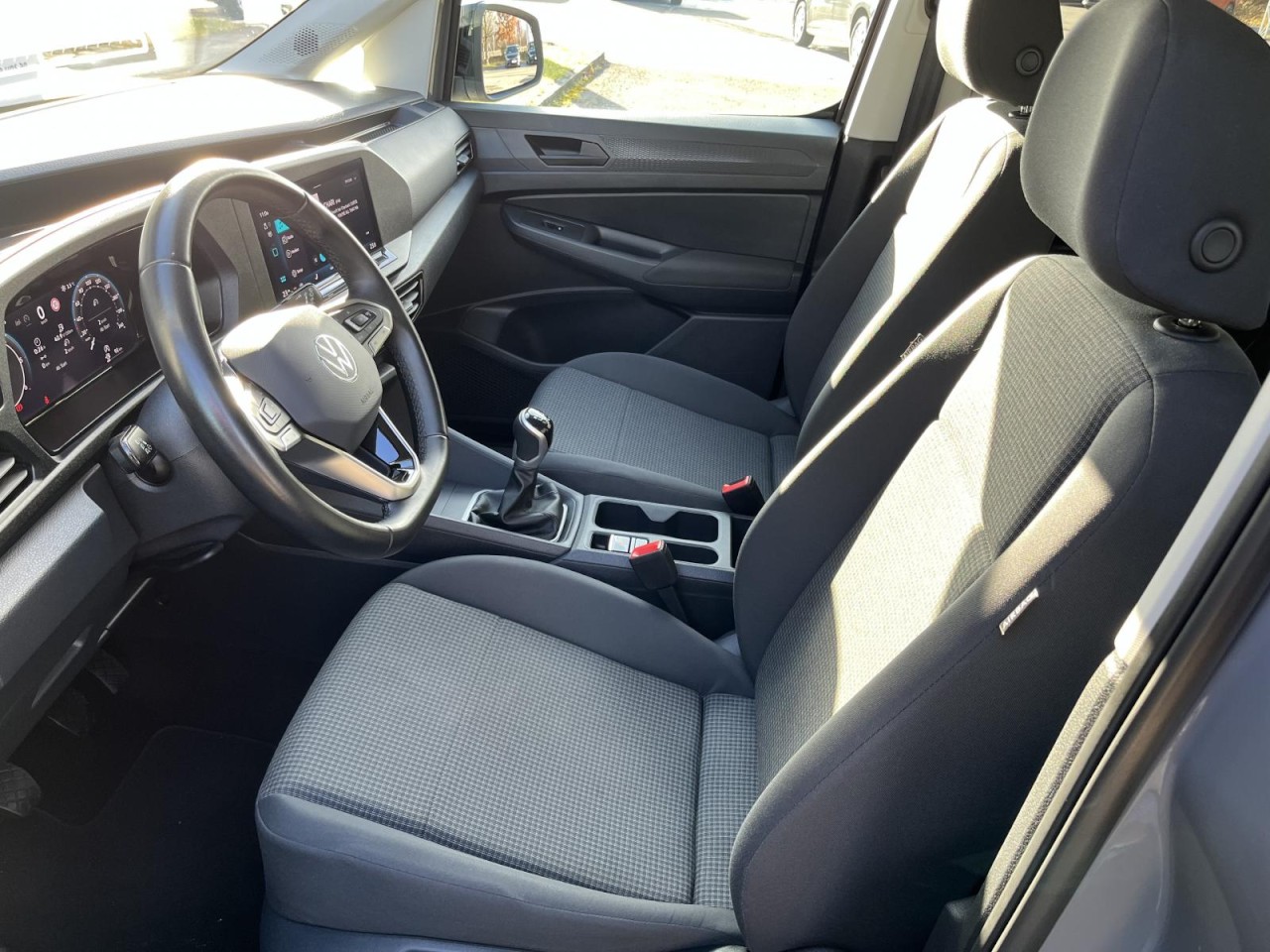 Caddy Basis 2,0 TDI (RearView+Sitzhzg.+Klima)