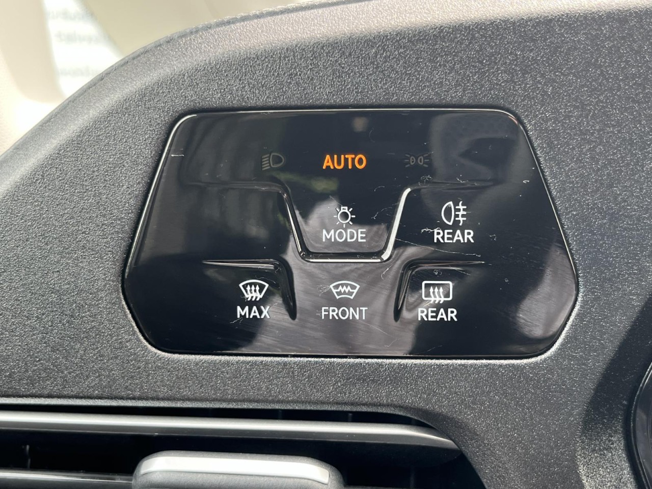 Caddy Maxi Life 2,0 TDI DSG Life (7-Sitzer+ACC+Navi)