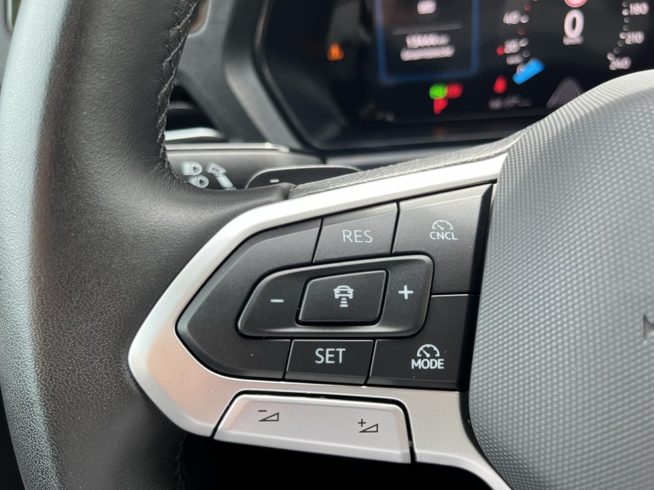 Caddy Maxi Life 2,0 TDI DSG Life (7-Sitzer+ACC+Navi)