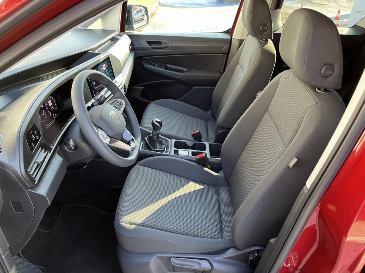 Caddy 2,0 TDI (RearView+AHK+Navi) Klima