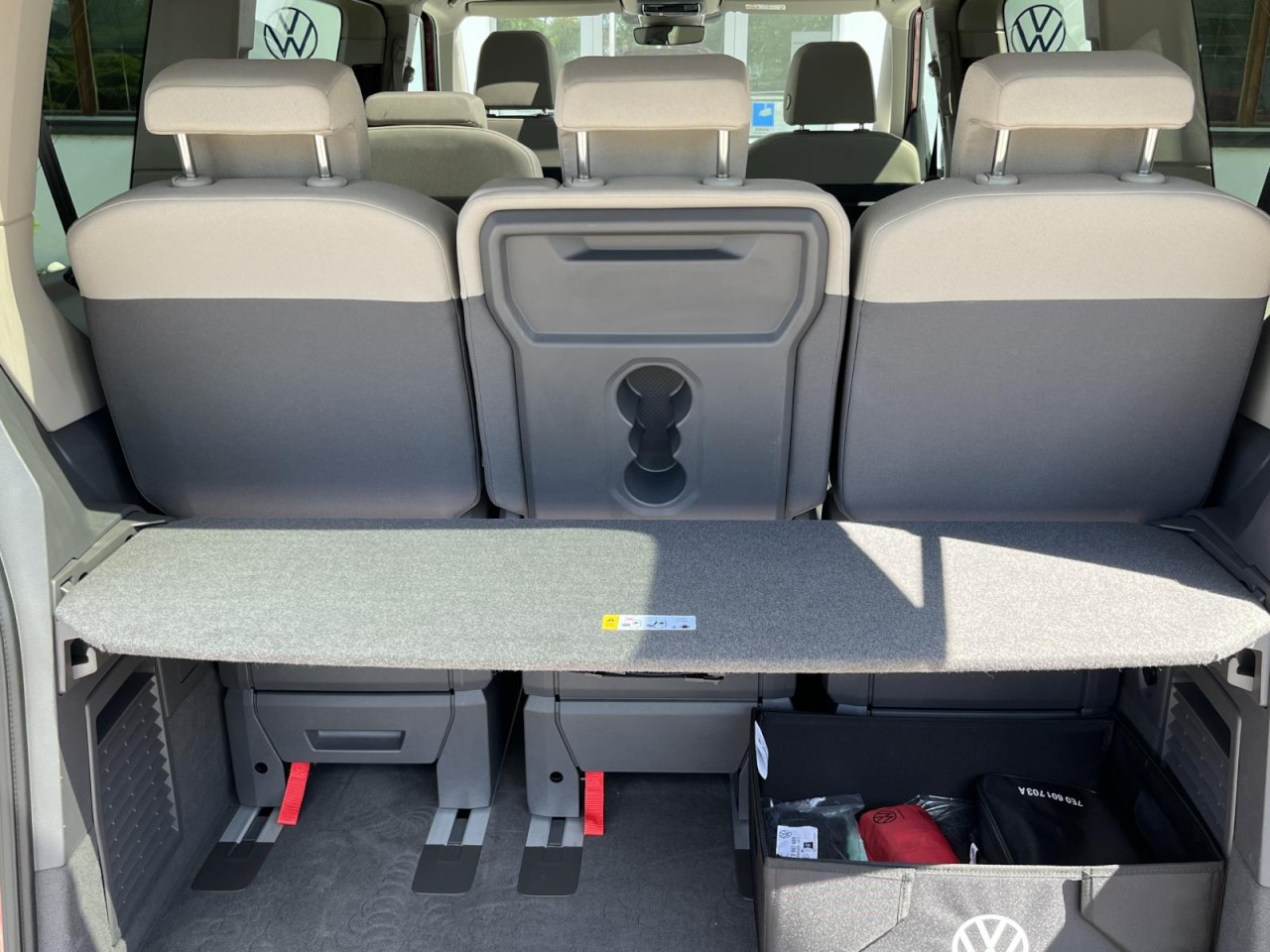 Multivan T7 Life KÜ 2,0 TDI DSG (IQLight+ACC+HarmanKardon)