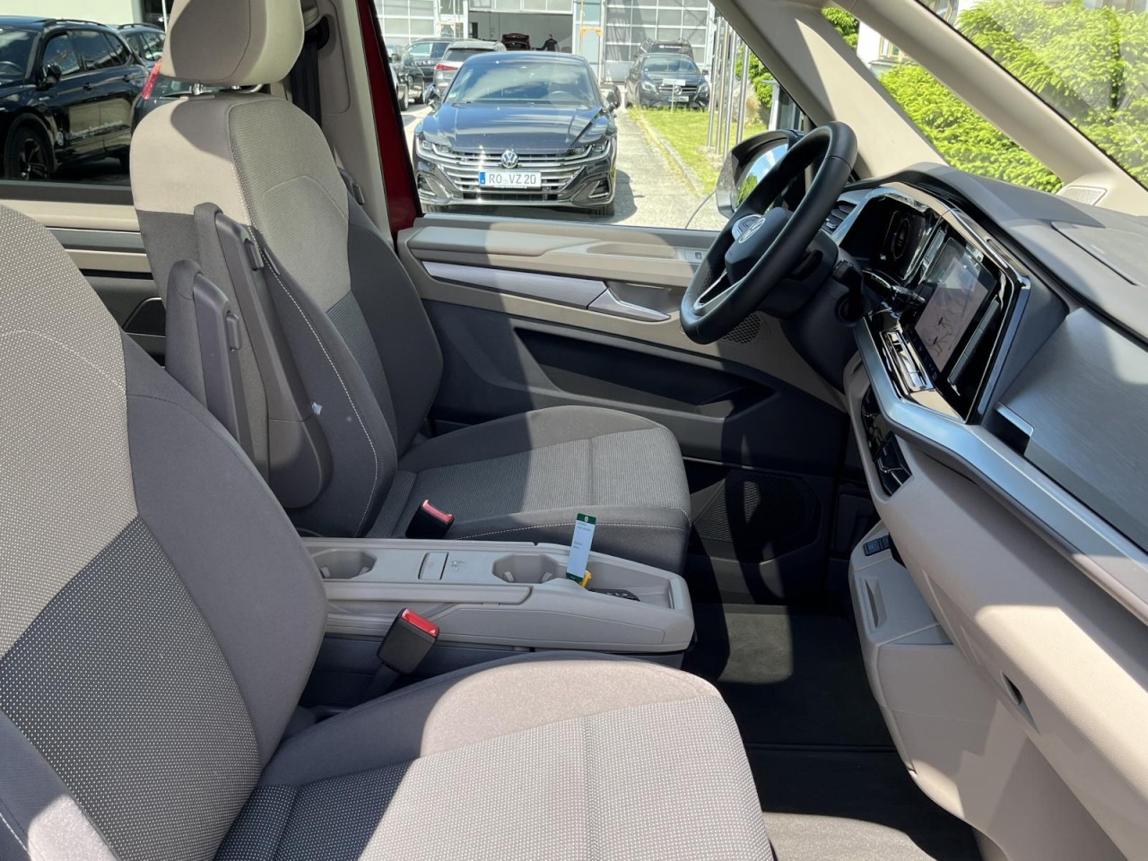 Multivan T7 Life KÜ 2,0 TDI DSG (IQLight+ACC+HarmanKardon)