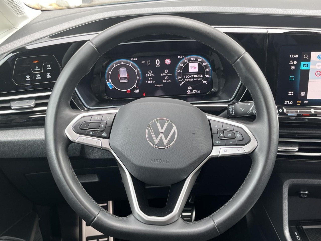 Caddy 1,5 TSI Style (LED+Navi+RearView) Klima