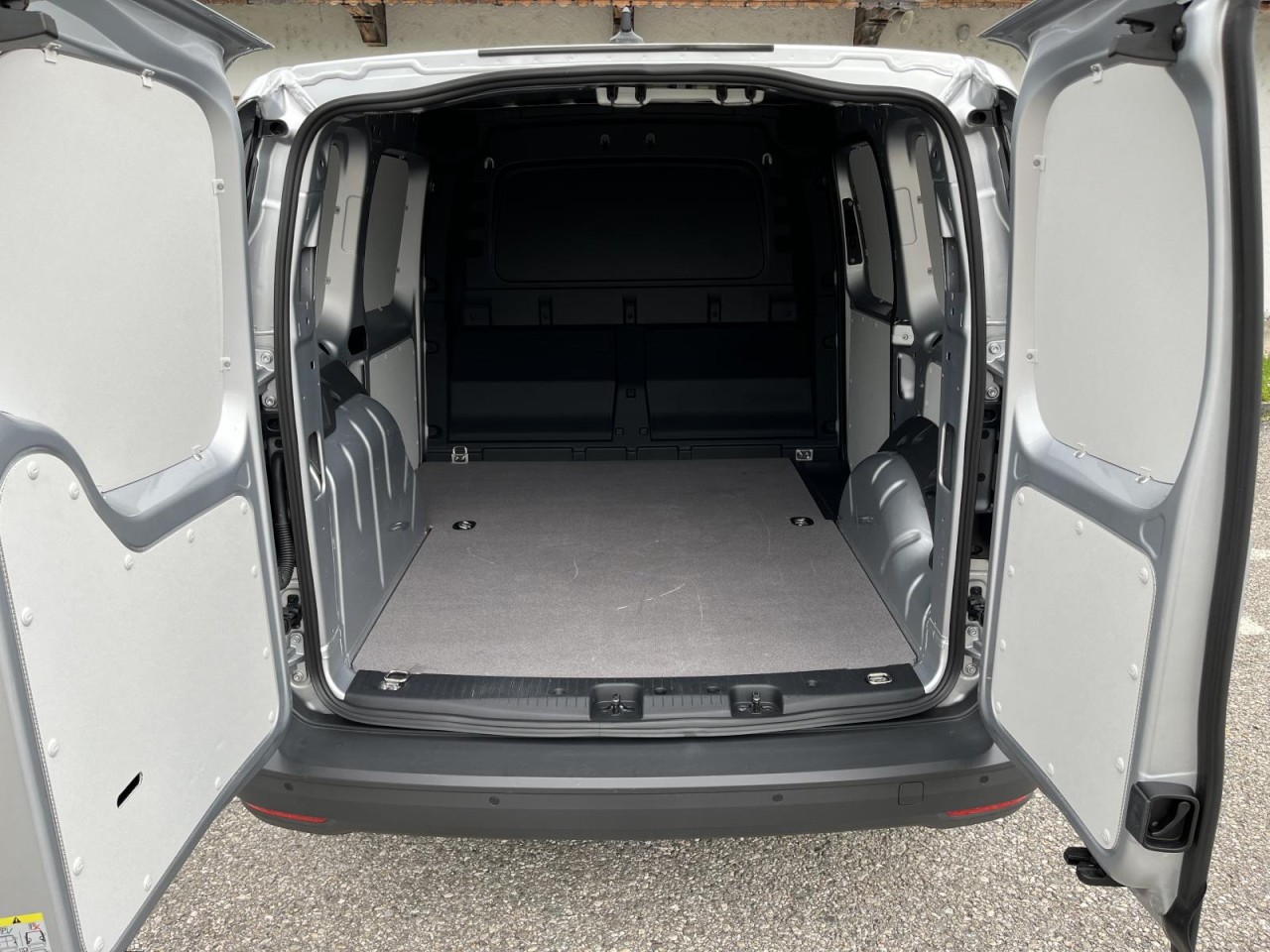 Caddy Cargo Kasten 2,0 TDI (Sitzhzg.+PDC) Klima