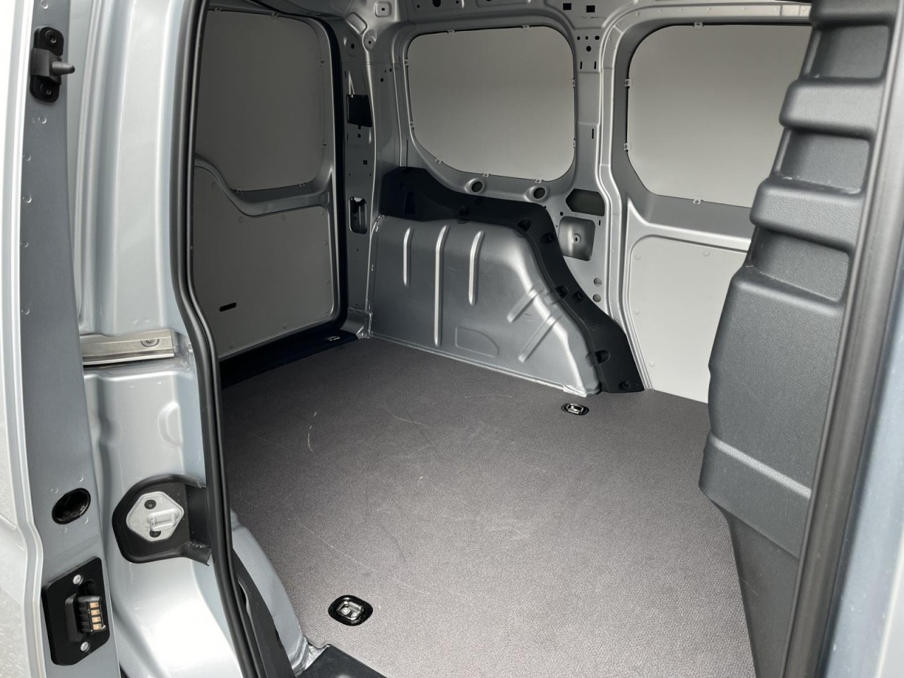 Caddy Cargo Kasten 2,0 TDI (Sitzhzg.+PDC) Klima