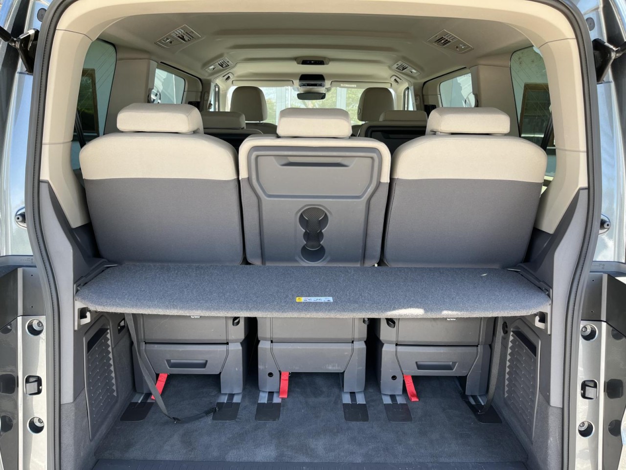 Multivan T7 Life KÜ 2,0 TDI DSG (AHK+RearView+LED)