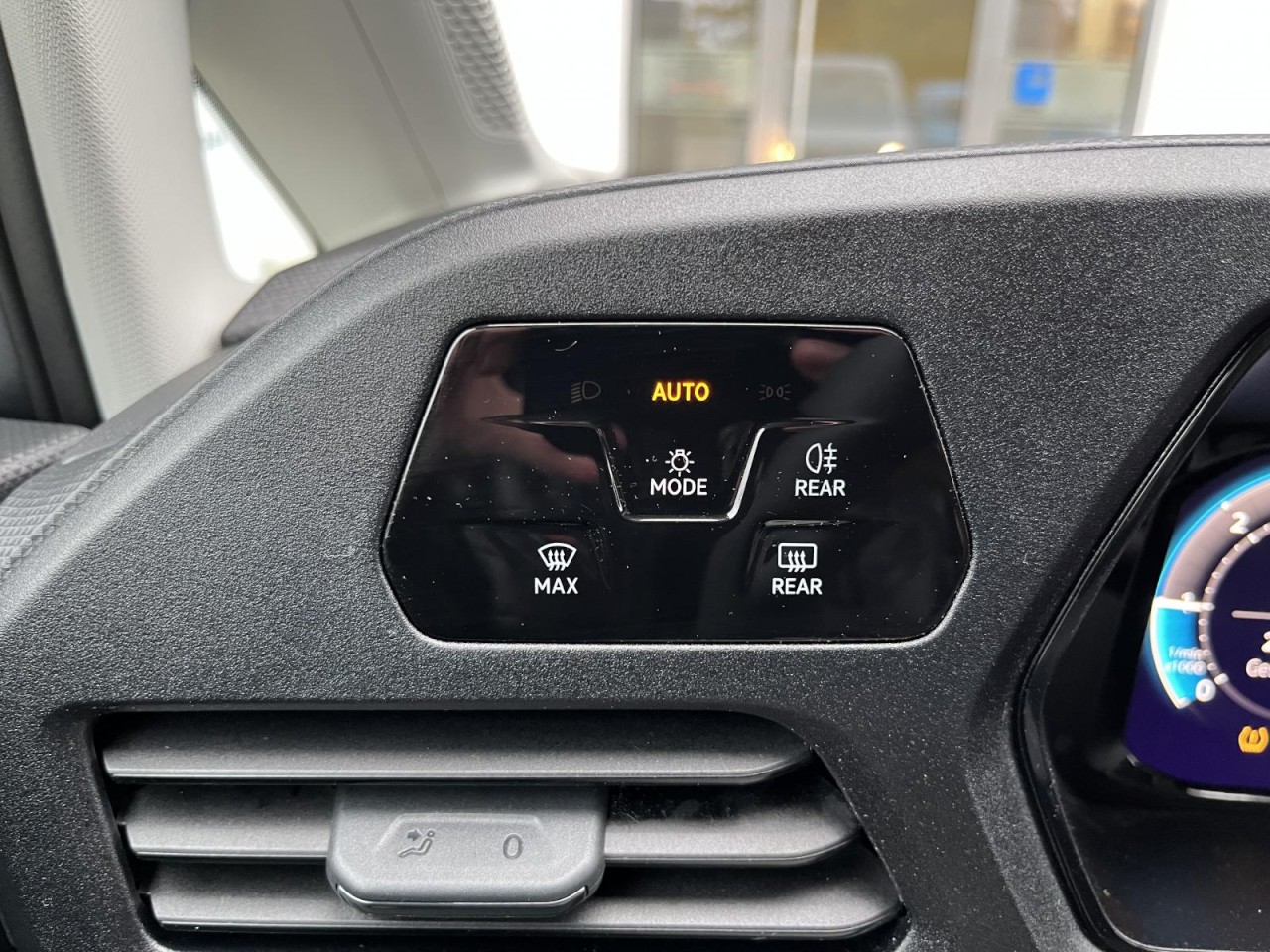 Caddy Maxi Life Basis 2,0 TDI (7-Sitzer+Rear View+Sitzhzg.)