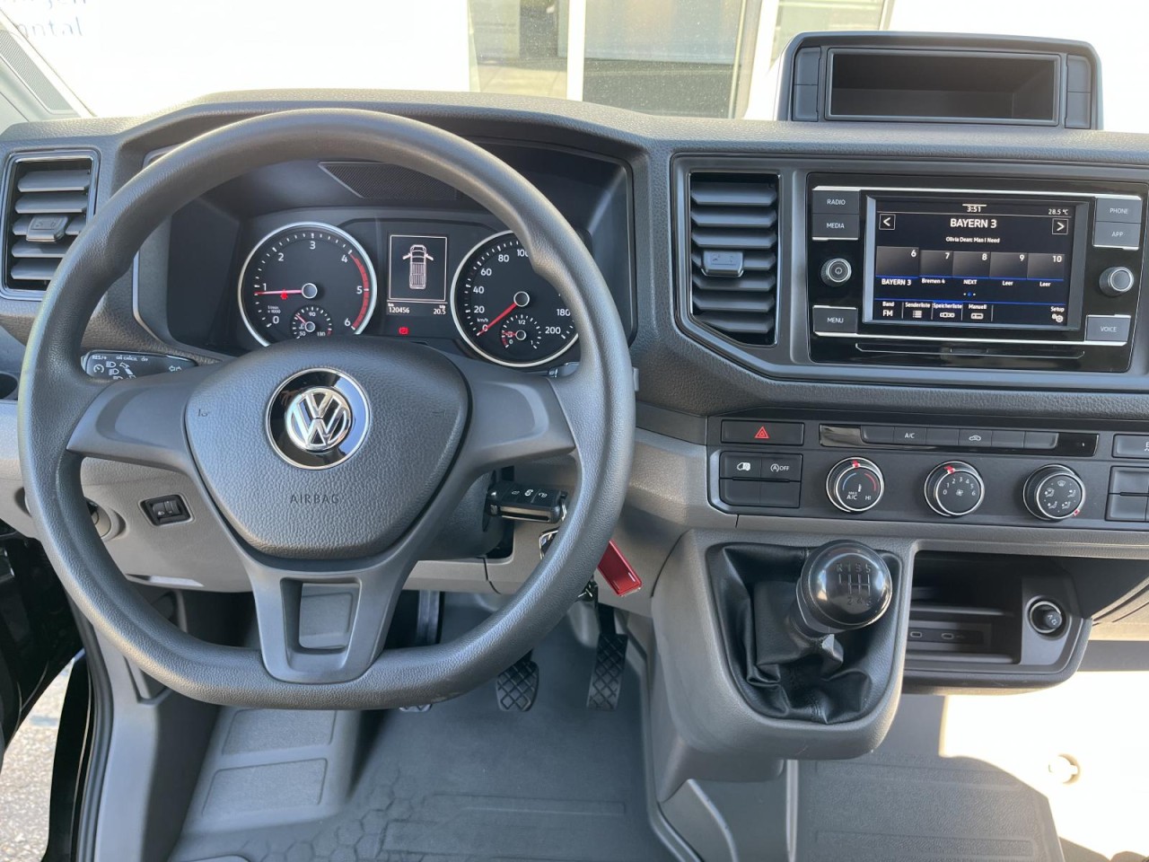 Crafter Kasten LR HD 2,0 TDI (Laderampe+AHK+Standhzg.)