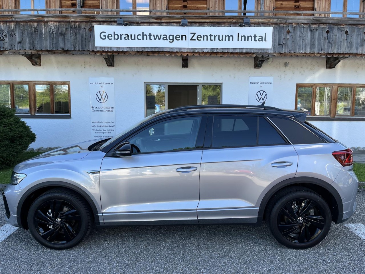 T-Roc 1,5 TSI DSG R-Line (BlackStyle+AHK+RearView)