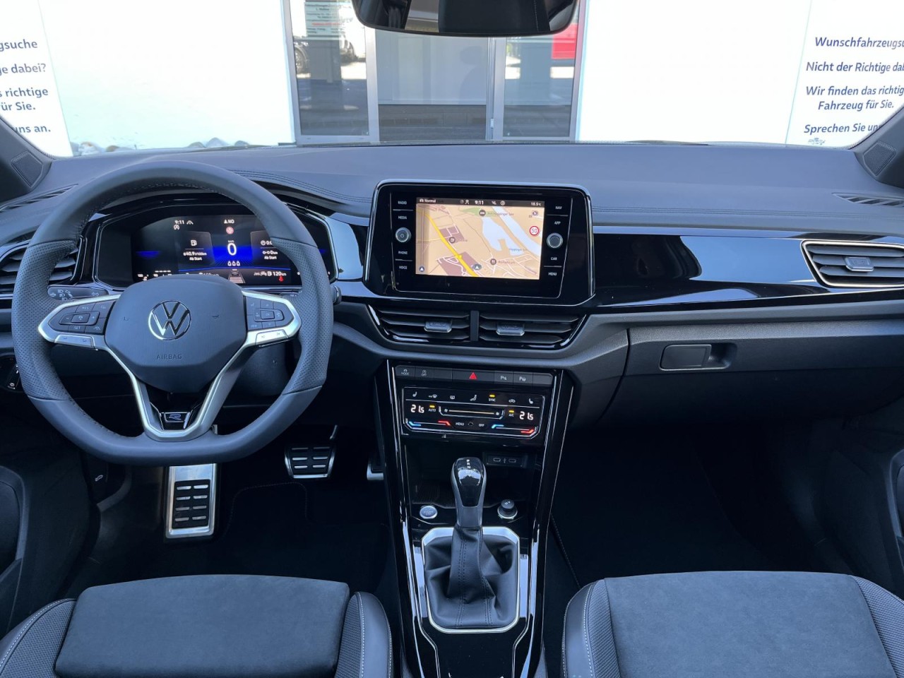 T-Roc 1,5 TSI DSG R-Line (BlackStyle+AHK+RearView)