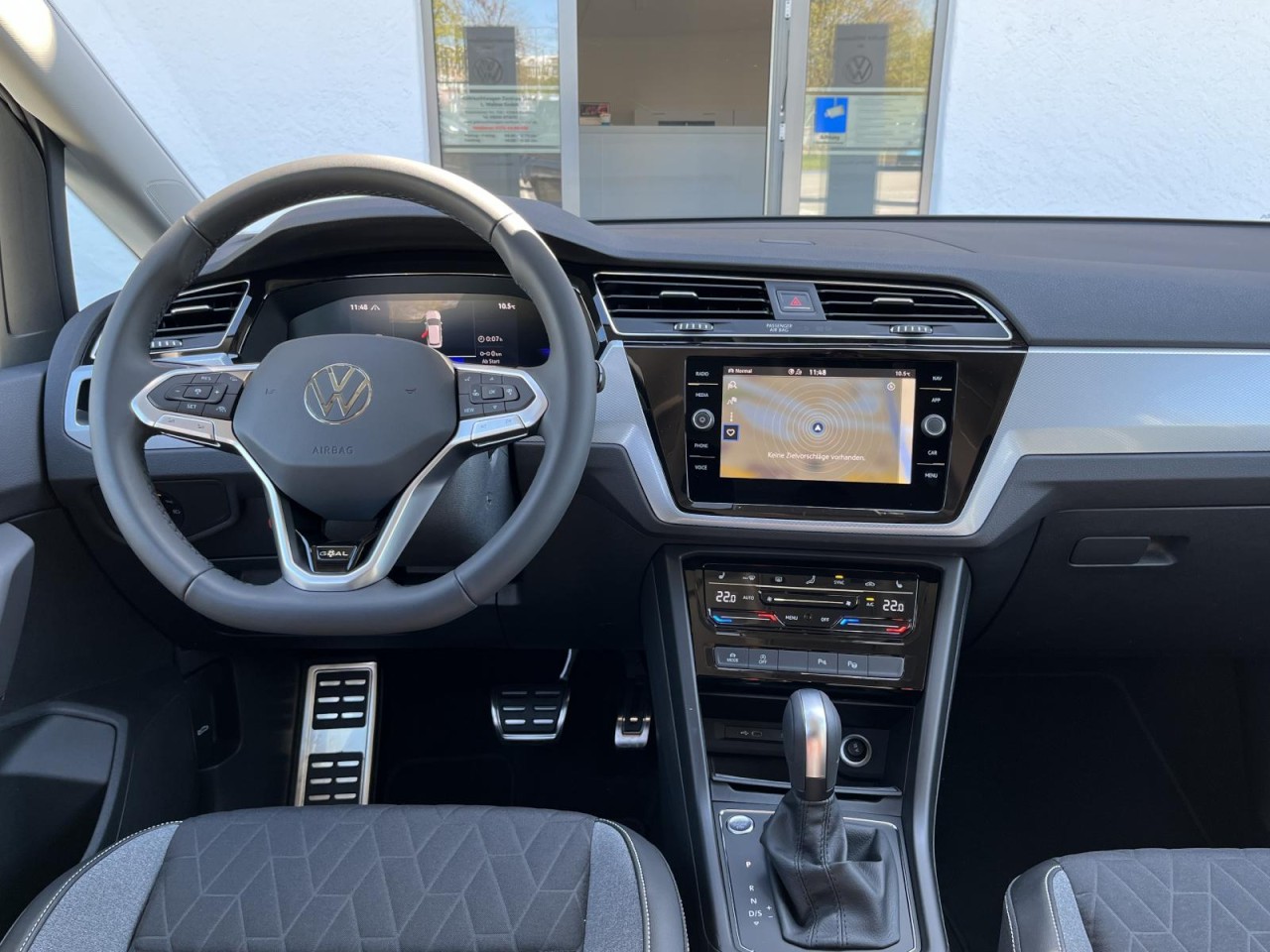 Touran 1,5 TSI Comfortline DSG (IQ.LIGHT+Sitzhzg.+AHK)