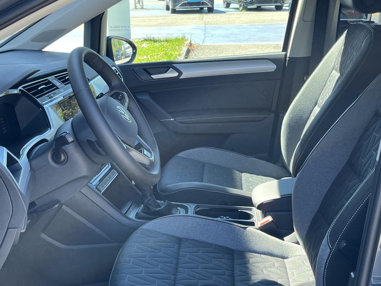 Touran 1,5 TSI Comfortline DSG (IQ.LIGHT+Sitzhzg.+AHK)