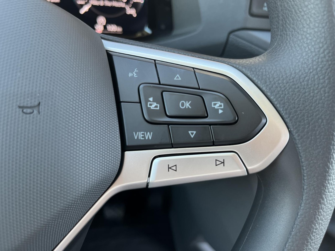 Crafter 35 Kasten 2,0 TDI MR HD(AHK+Klima+RearView)