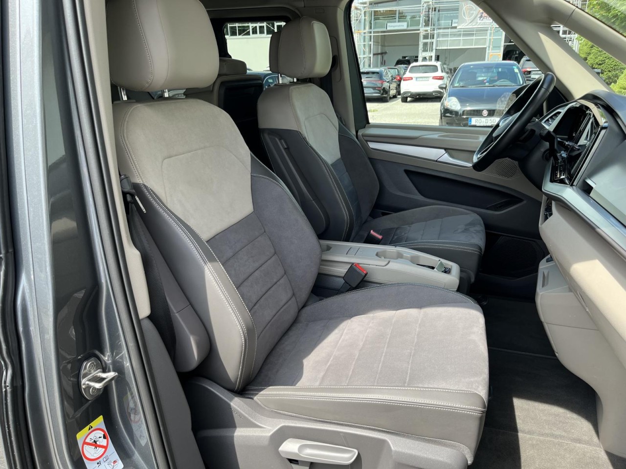 Multivan T7 2,0 TDI DSG Life LÜ (IQLight+Standhzg.)
