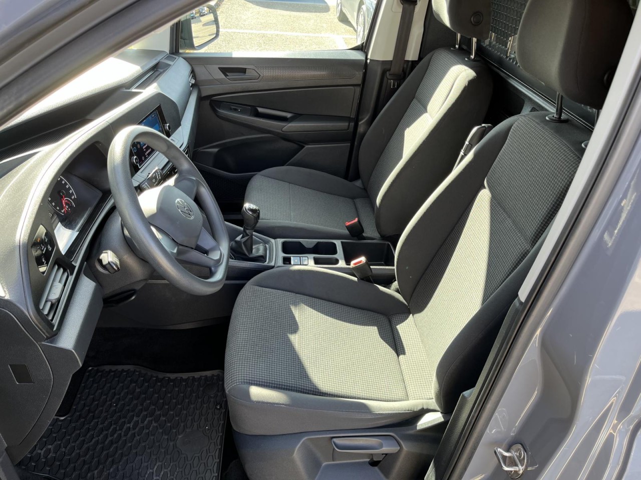 Caddy Cargo 2,0 TDI 4Motion (AHK+RearView+Klima)