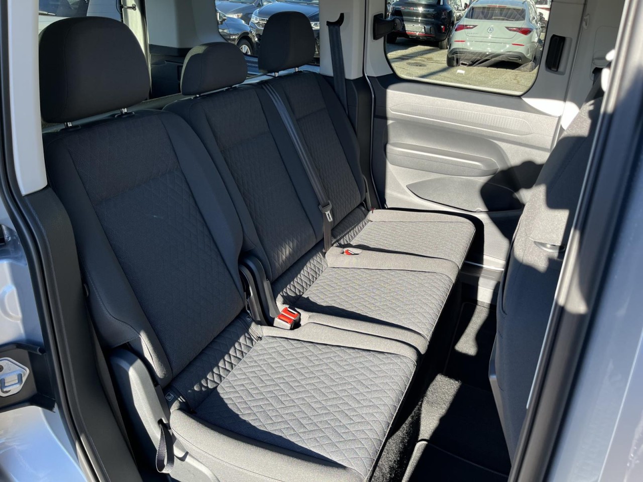 Caddy Kombi 2,0 TDI DSG (Navi+ACC+Sitzhzg.)