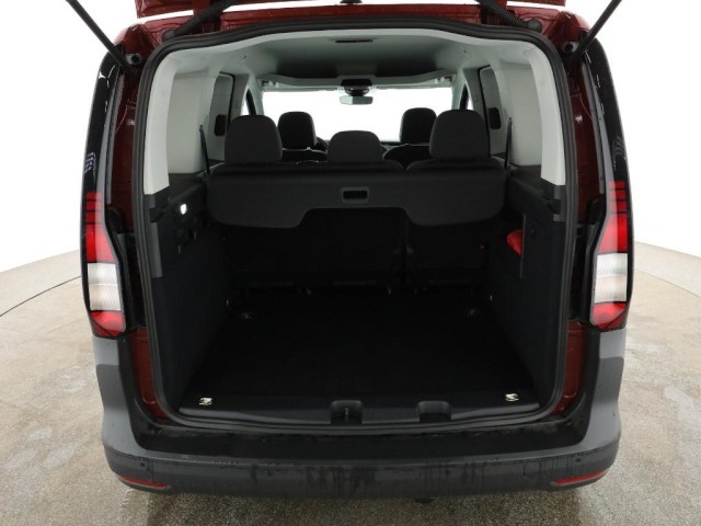 Caddy 2,0 TDI (RearView+AHK+Navi) Klima