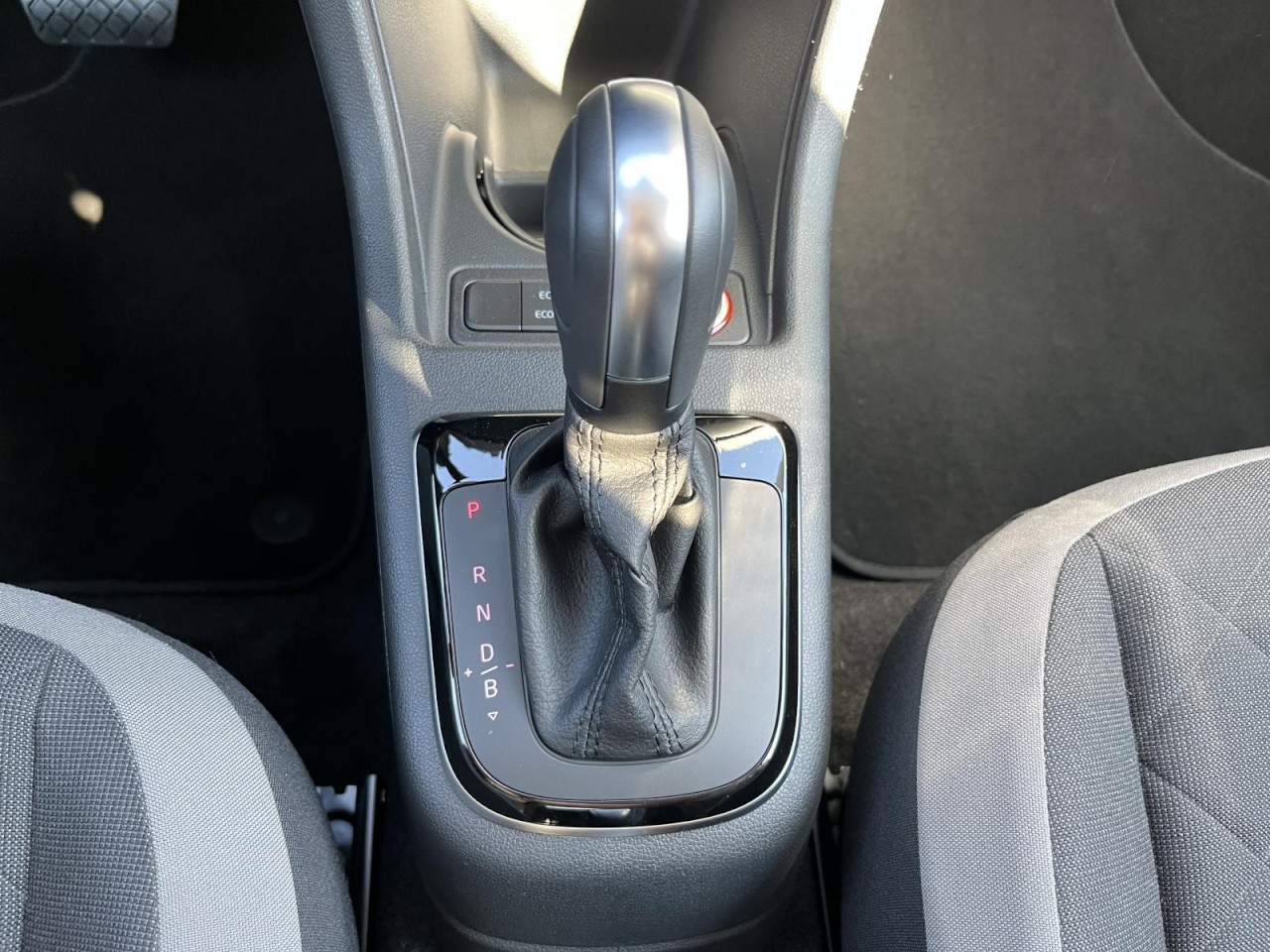 e-up! Edition 61 kW (83 PS) 32,3 kWh 1-Gang-Automatik