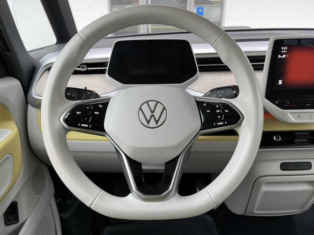 ID. Buzz ID Buzz Pro 150 kw CCS (AHK+DesignPaket)