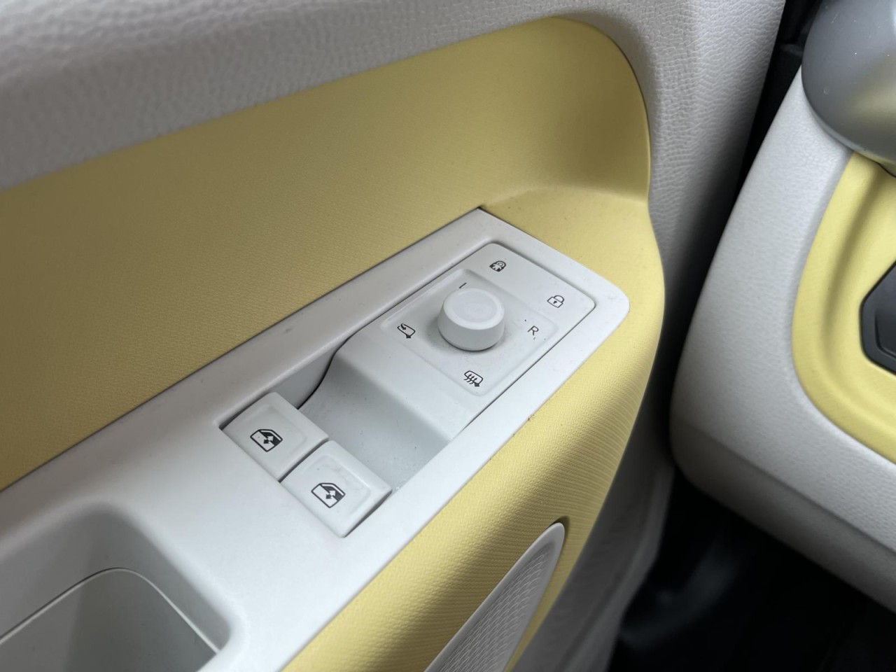 ID. Buzz ID Buzz Pro 150 kw CCS (AHK+DesignPaket)