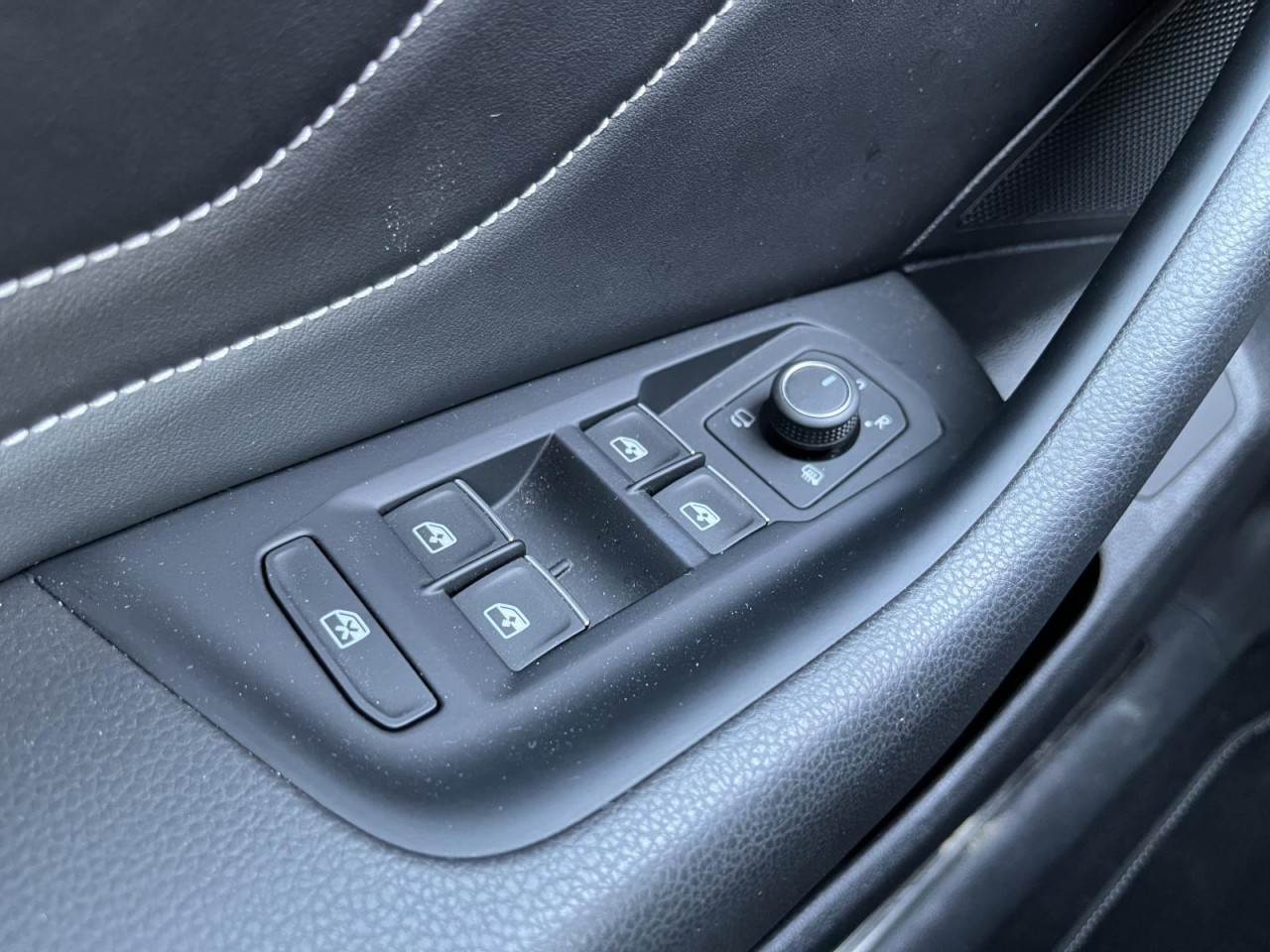 Arteon Shooting Brake 2,0 TDI DSG 4Motion R-Line (AHK+RearView+DCC)