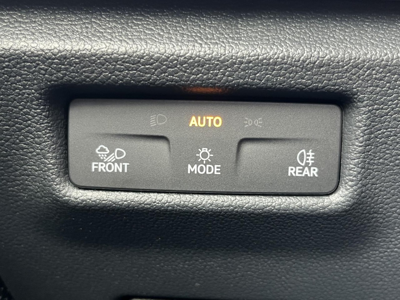 Tiguan 2,0 TDI DSG 4Motion Goal (AHK+AppConnect)