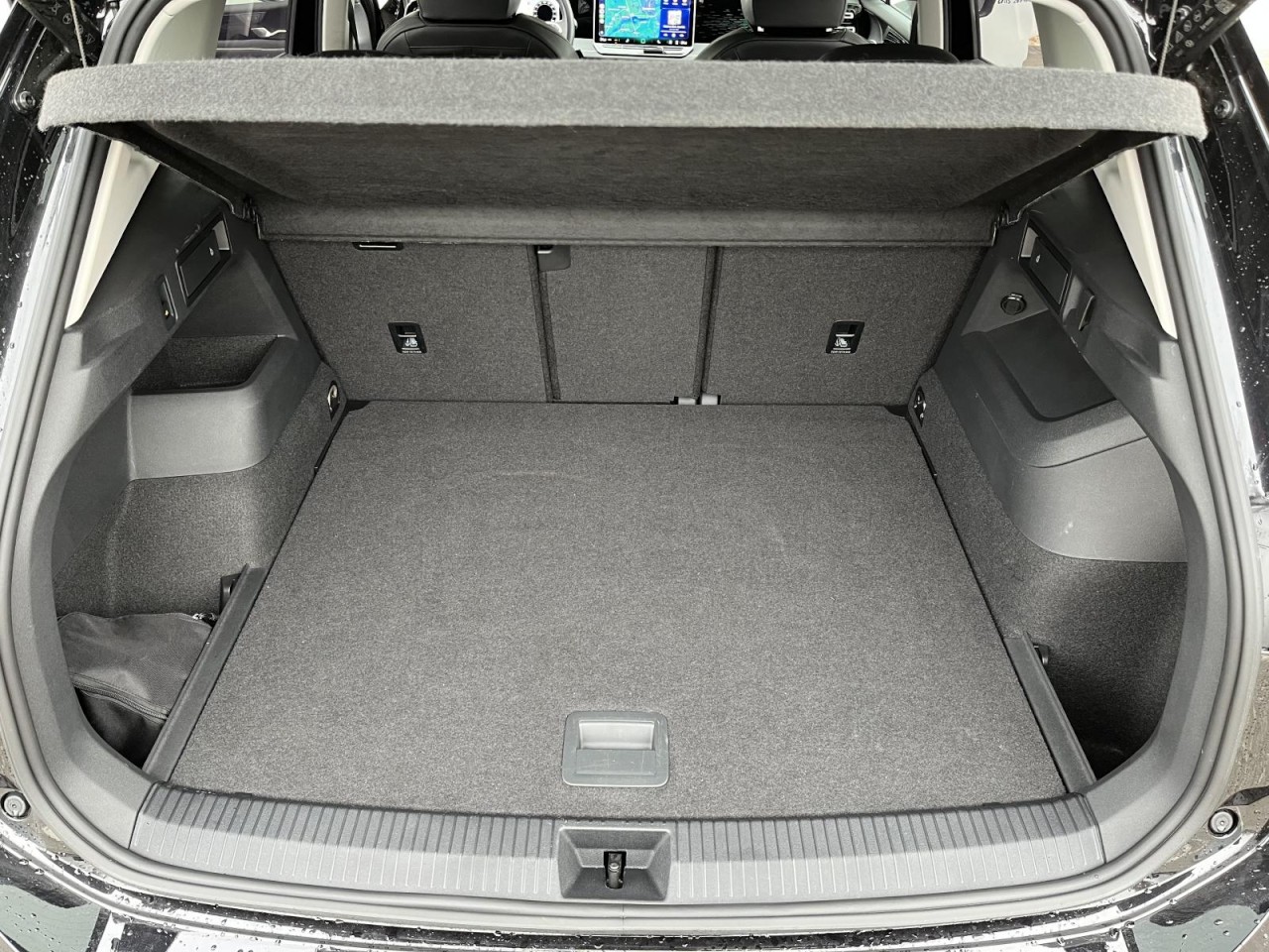 Tiguan 1,5 eTSI DSG Elegance (IQLight+AHK+Navi)