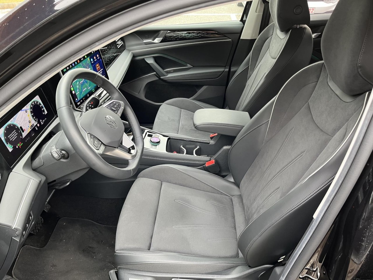 Tiguan 1,5 eTSI DSG Elegance (IQLight+AHK+Navi)