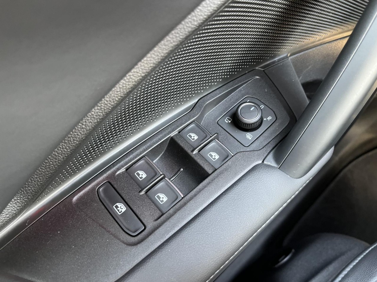 Tiguan 1,5 TSI DSG Goal (ACC+LED+Navi) Klima