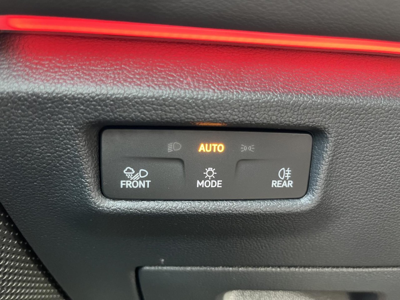 Tiguan 1,5 TSI DSG Goal (ACC+LED+Navi) Klima