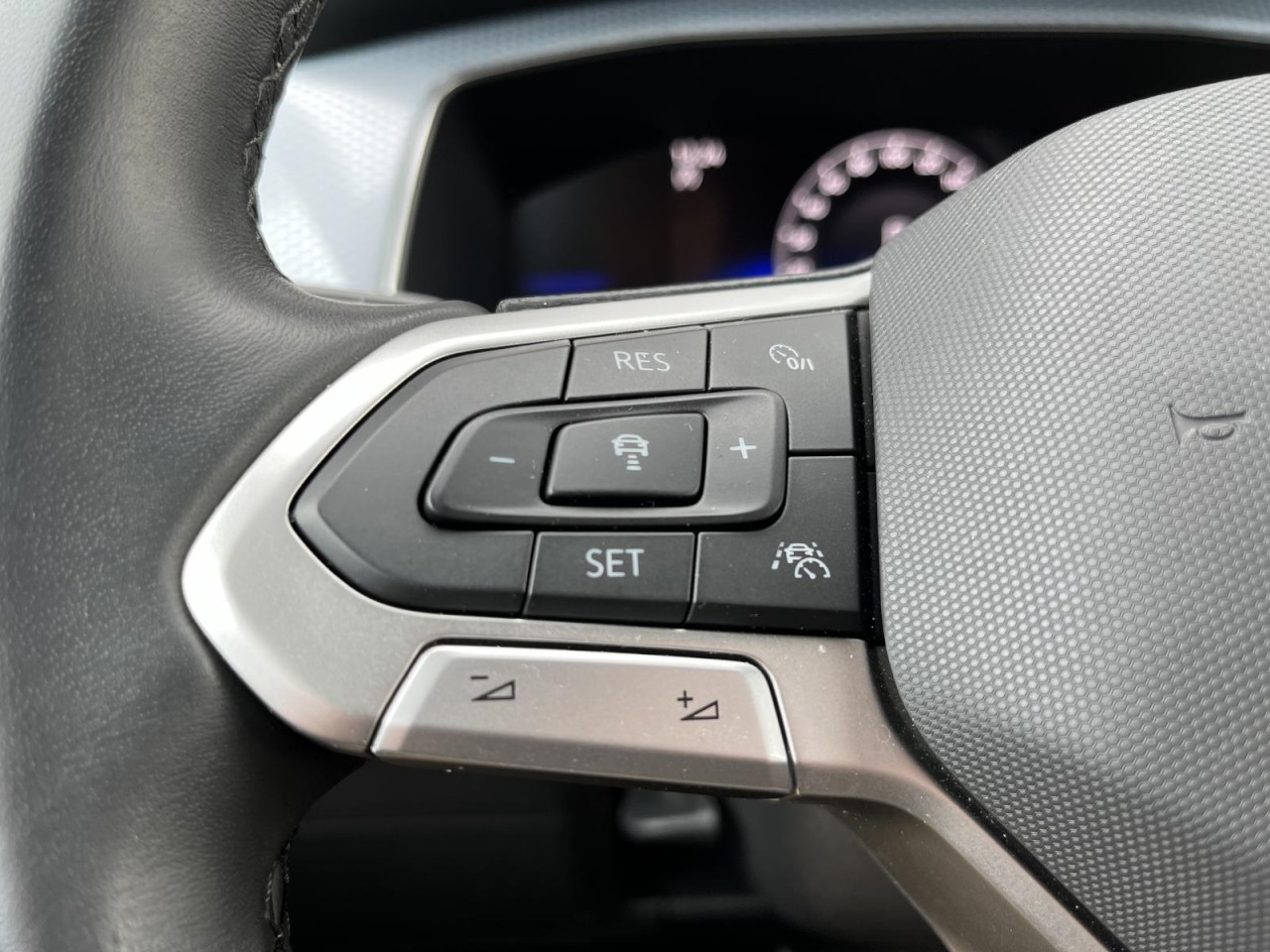 T-Cross 1,0 TSI DSG Goal (LED+Navi+ACC+AHK)