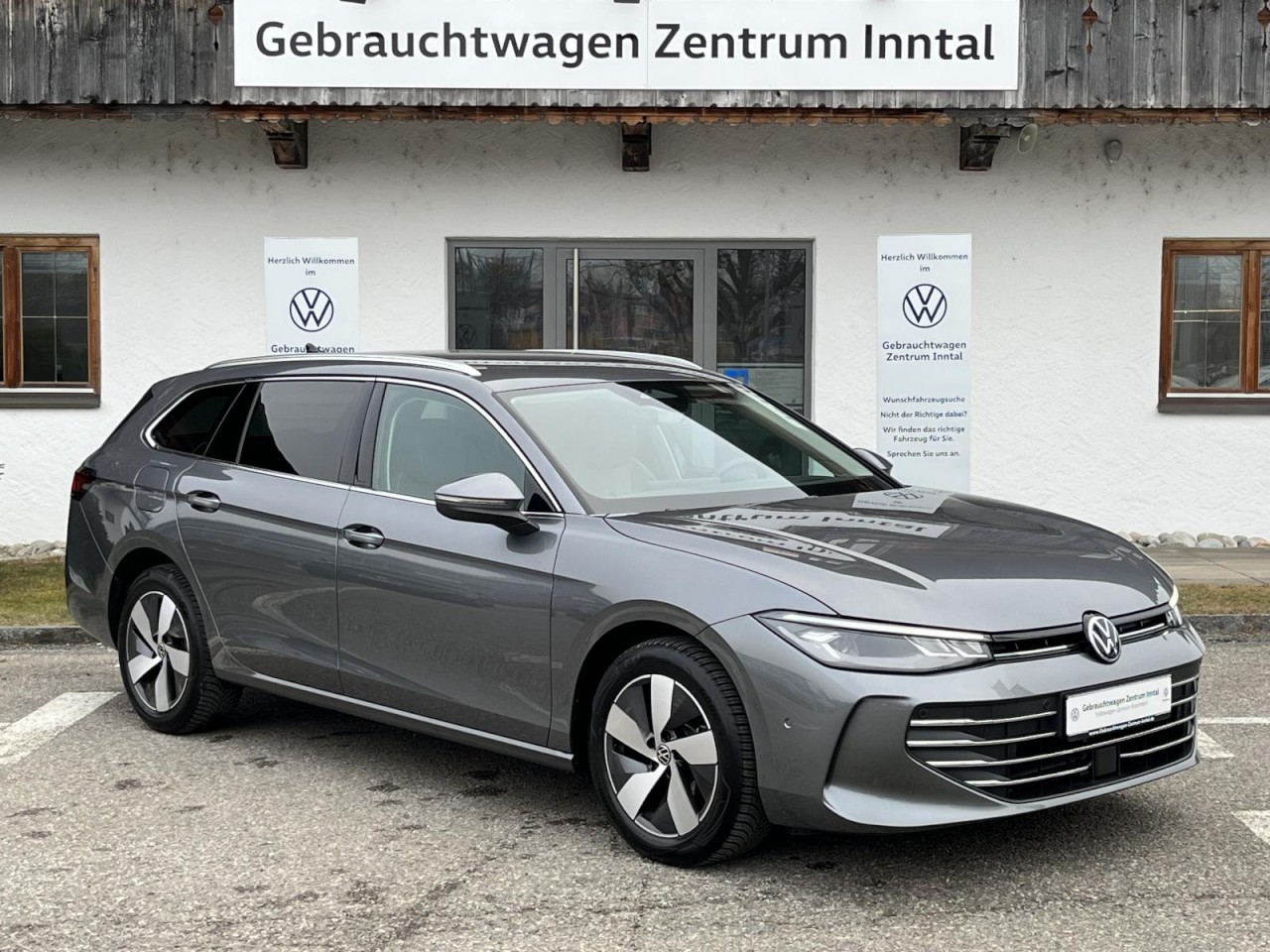 Passat Variant 1,5 TSI DSG Bussines (Navi+LED+RearView)
