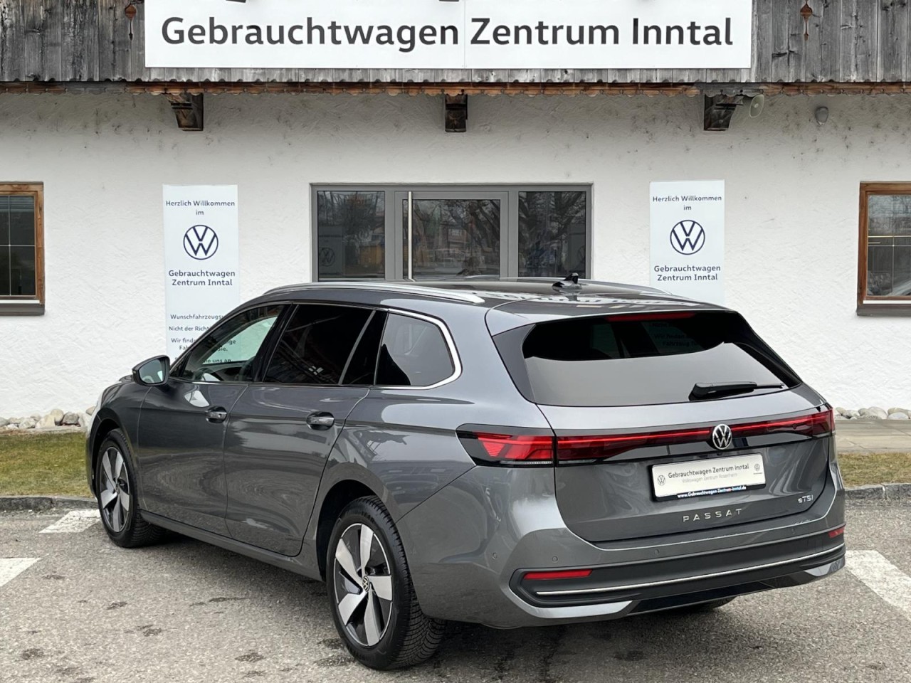Passat Variant 1,5 TSI DSG Bussines (Navi+LED+RearView)