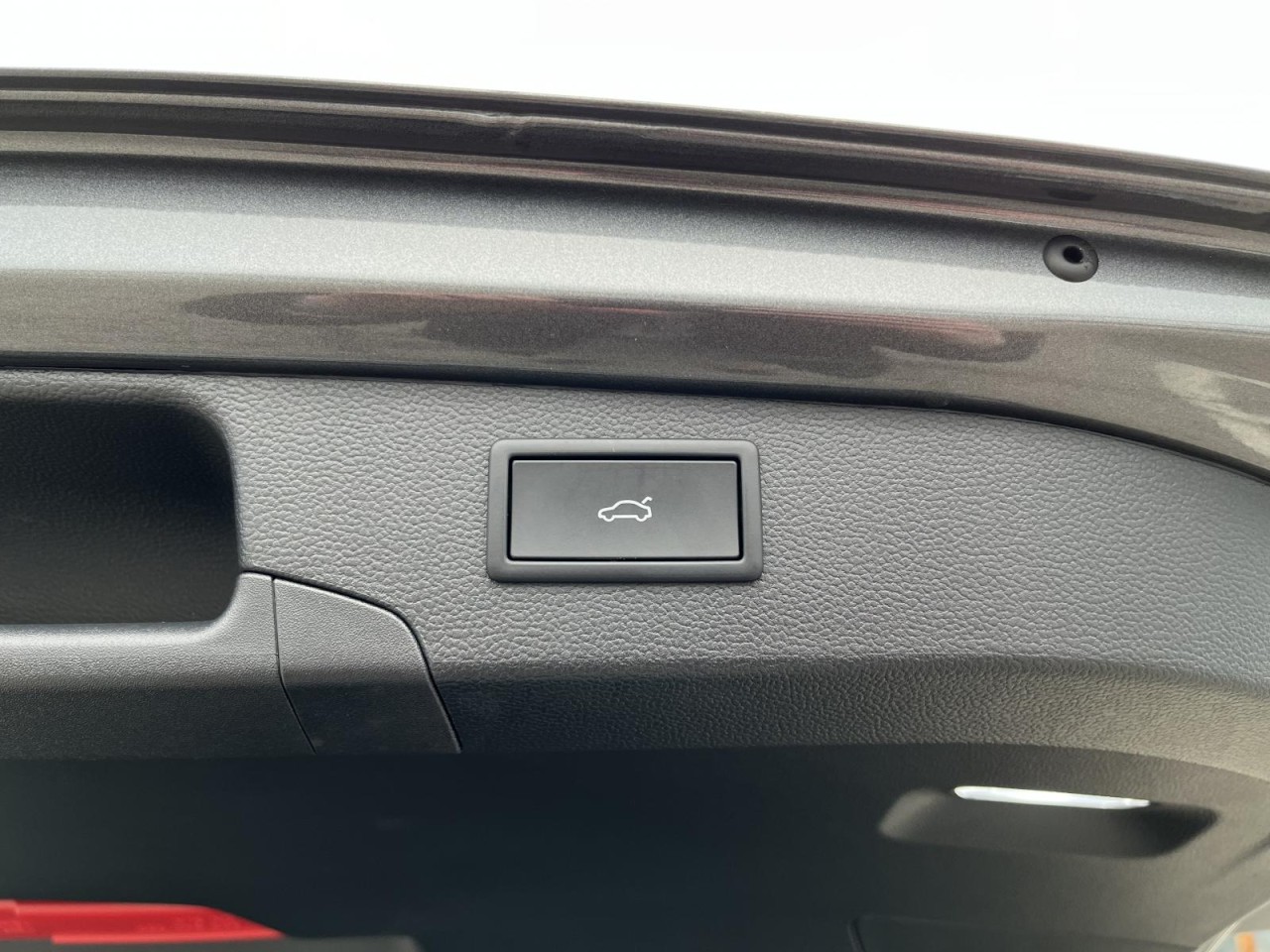 Passat Variant 1,5 TSI DSG Bussines (Navi+LED+RearView)