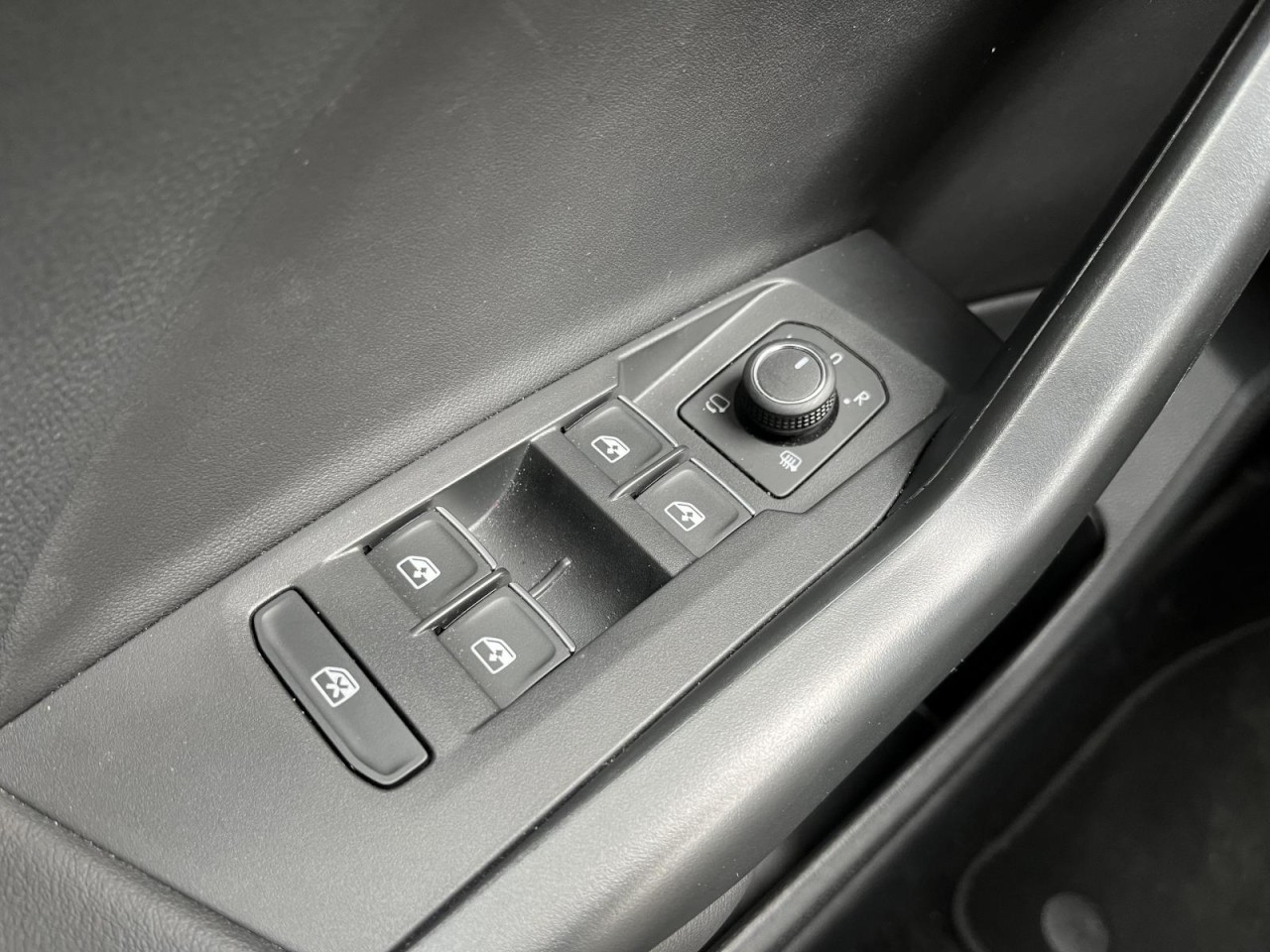 T-Cross 1,0 TSI DSG Goal (AHK+LED+Navi) Klima