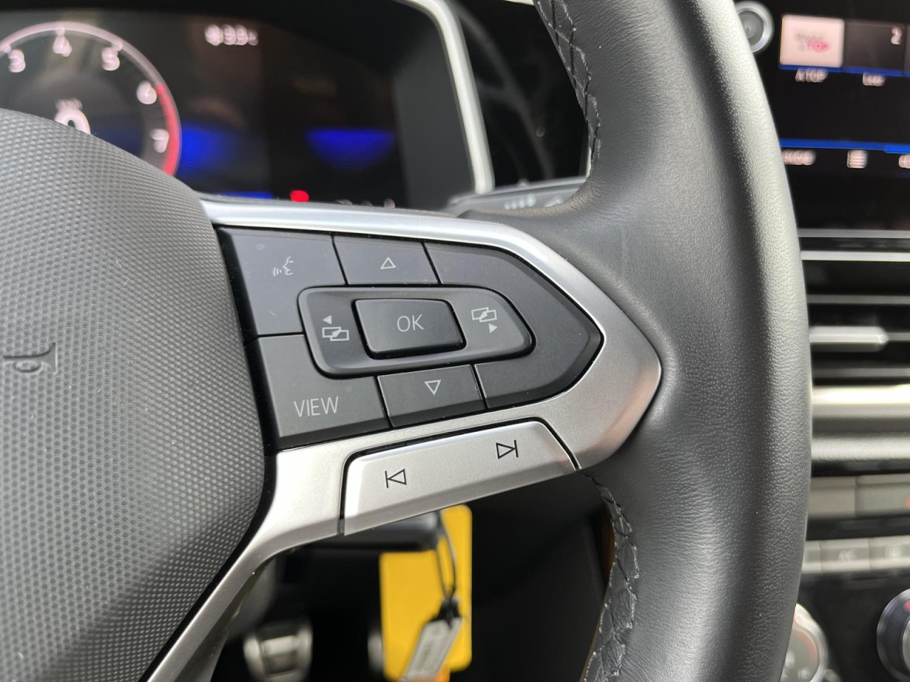 T-Roc 1,0 TSI R-Line (LED+ACC+AppConnect) Klima