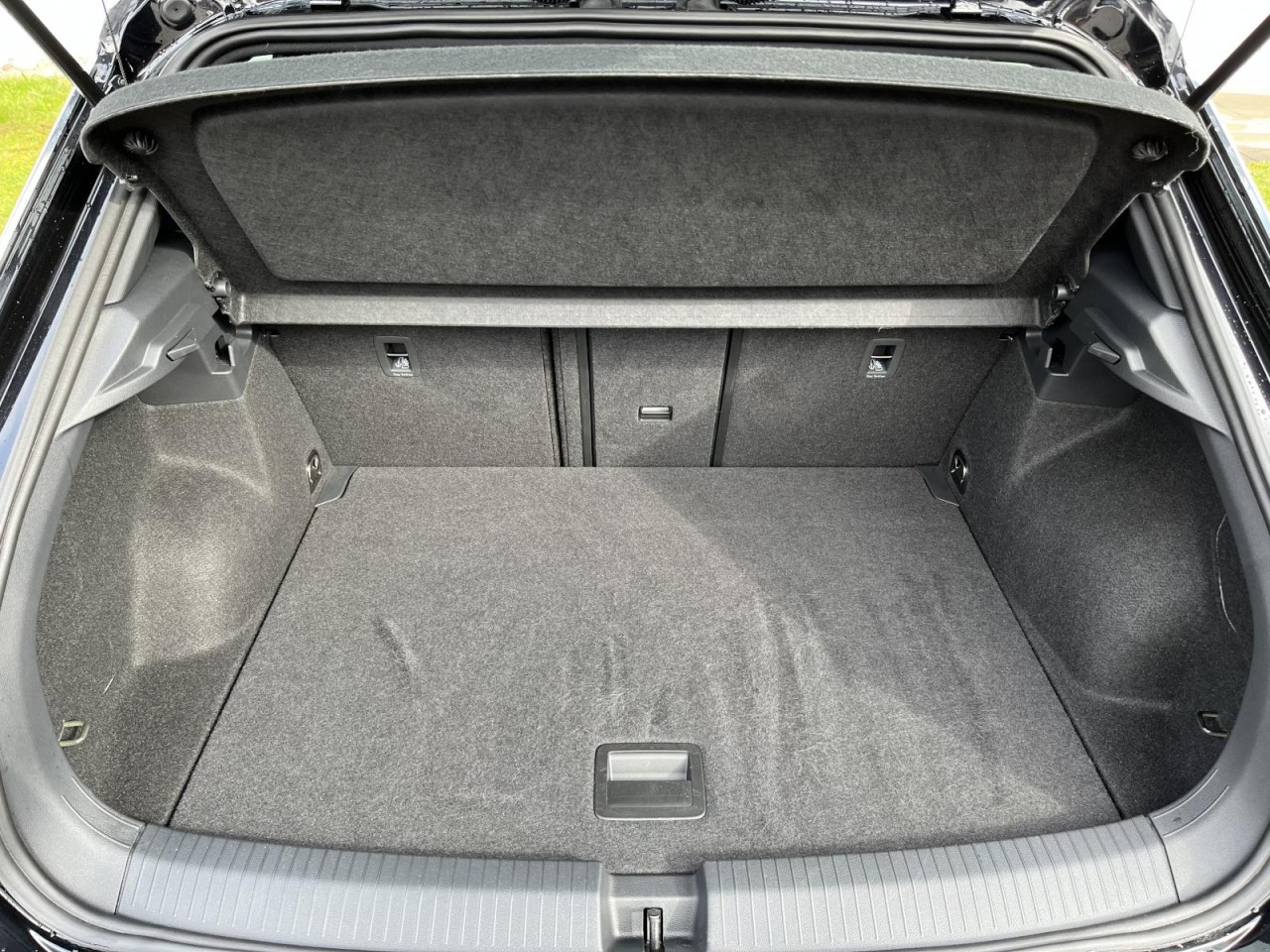 T-Roc 1,0 TSI R-Line (LED+ACC+AppConnect) Klima