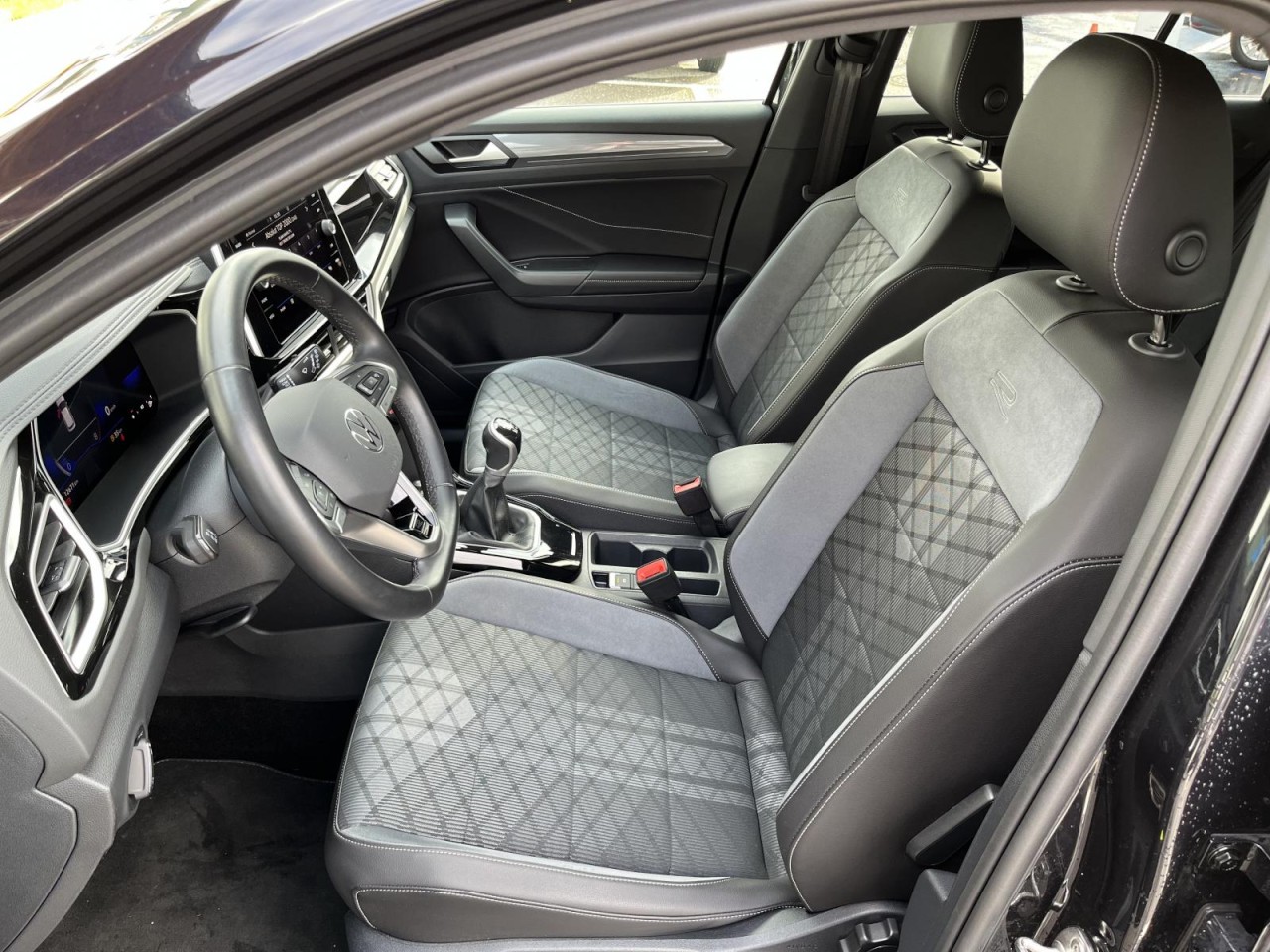 T-Roc 1,0 TSI R-Line (LED+ACC+AppConnect) Klima