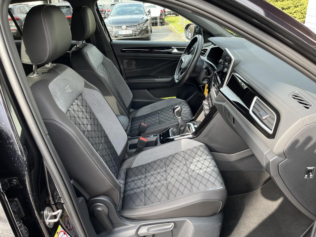 T-Roc 1,0 TSI R-Line (LED+ACC+AppConnect) Klima