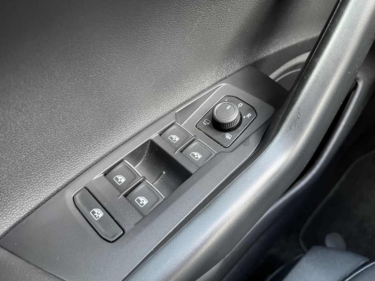 Polo 1,0 TSI DSG Goal (LED+Navi+ACC+RearView)