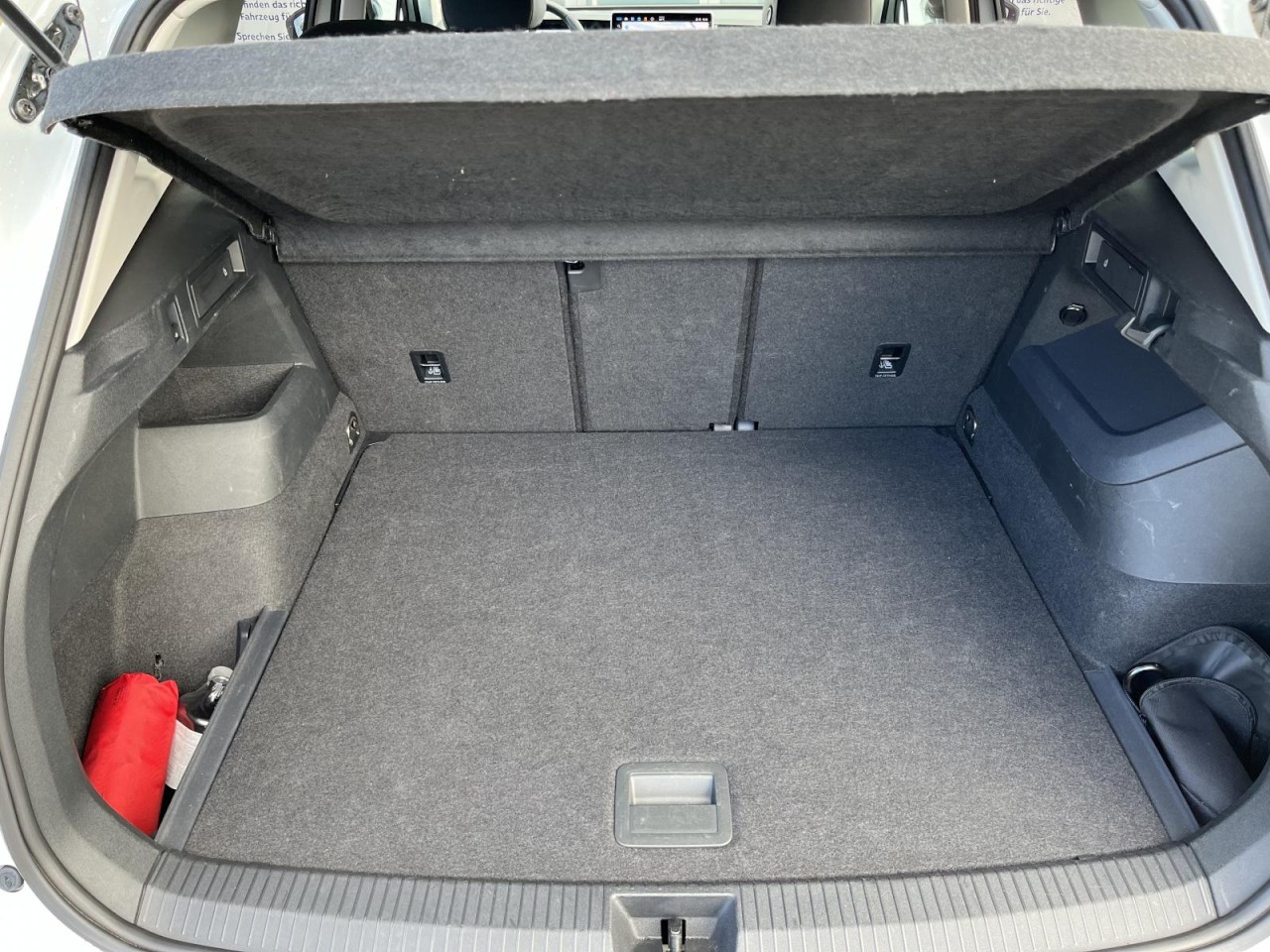 Tiguan 2,0 TDI DSG Goal (Navi+LED+AHK+RearView+ACC)