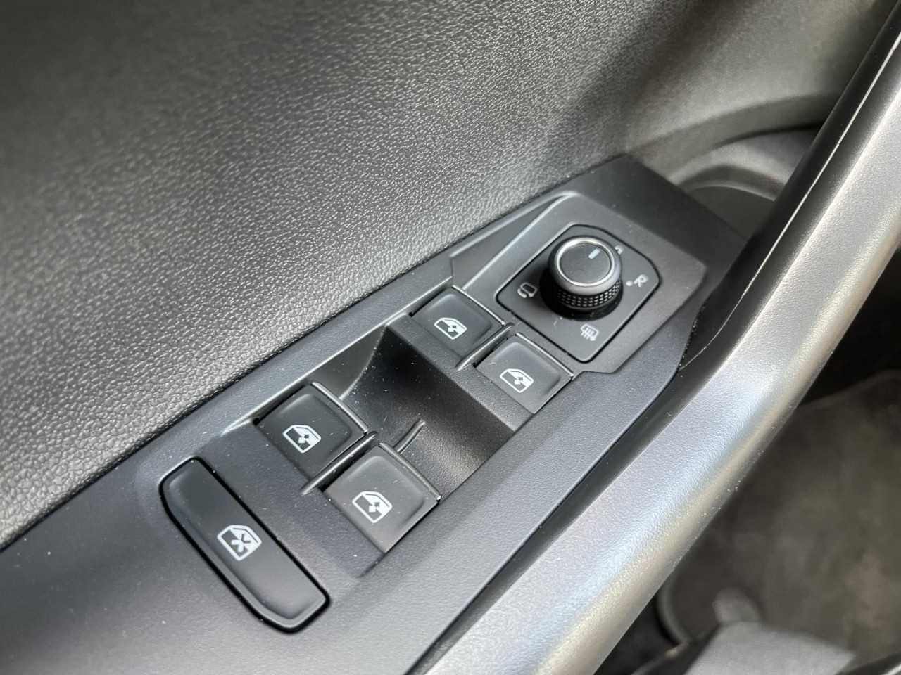 Taigo 1,0 TSI DSG Goal (Navi+LED+ACC) Klima